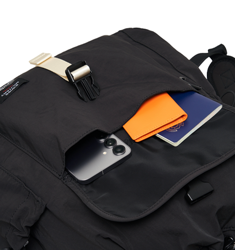 전면 버클 포켓